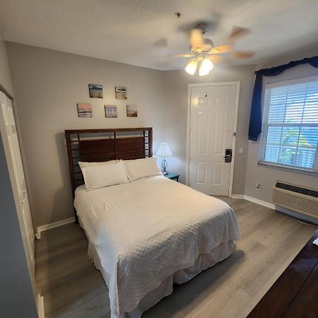 1 Bed 1 Bath At Img Near Beach Брадентън Екстериор снимка