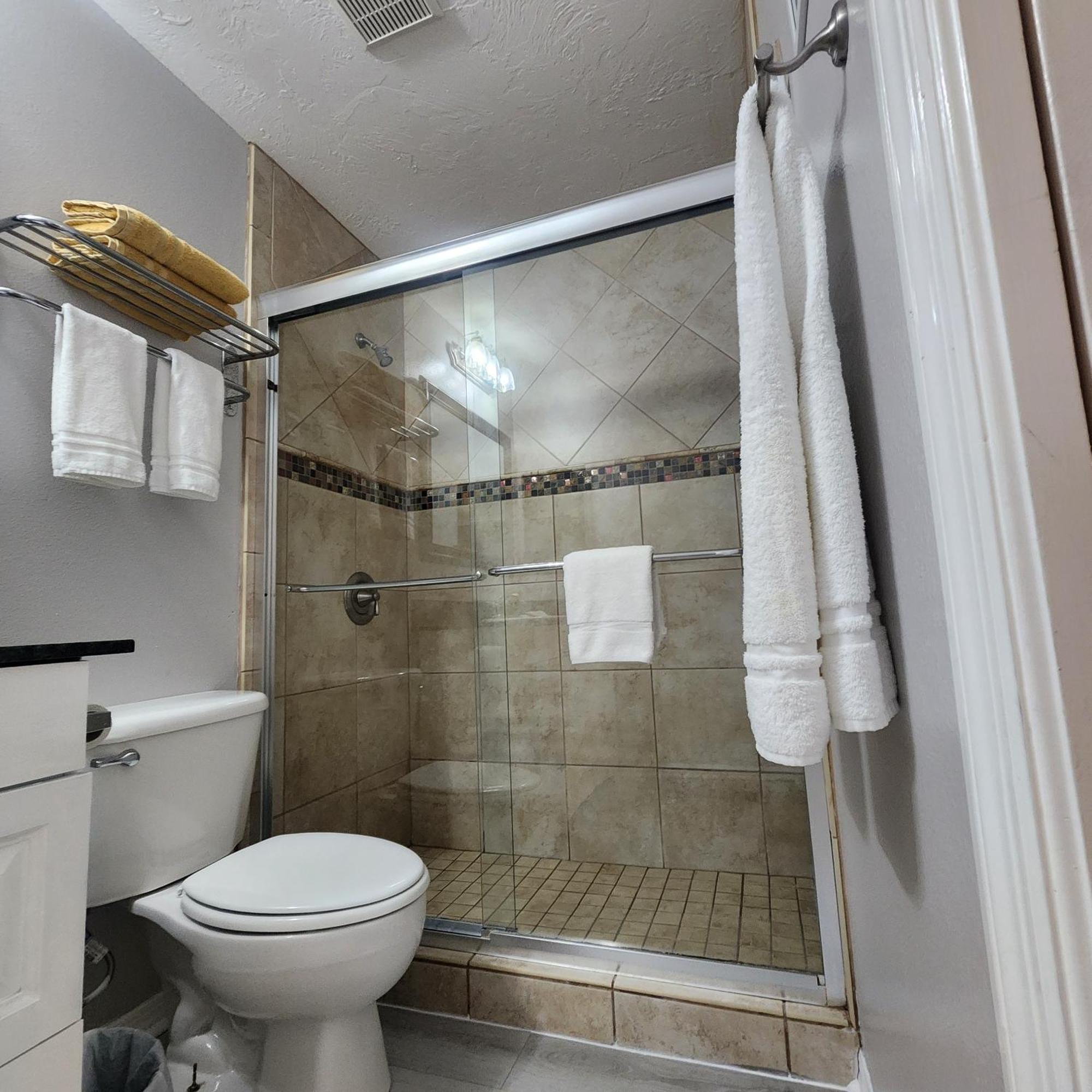 1 Bed 1 Bath At Img Near Beach Брадентън Екстериор снимка